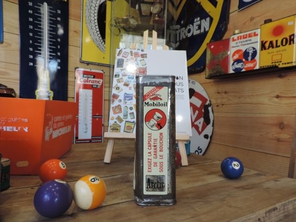 Bidon d'huile Mobiloil