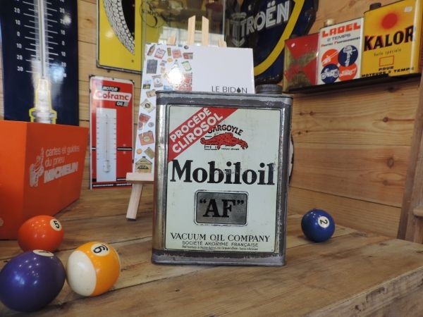Bidon d'huile Mobiloil