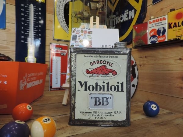 Bidon d'huile Mobiloil