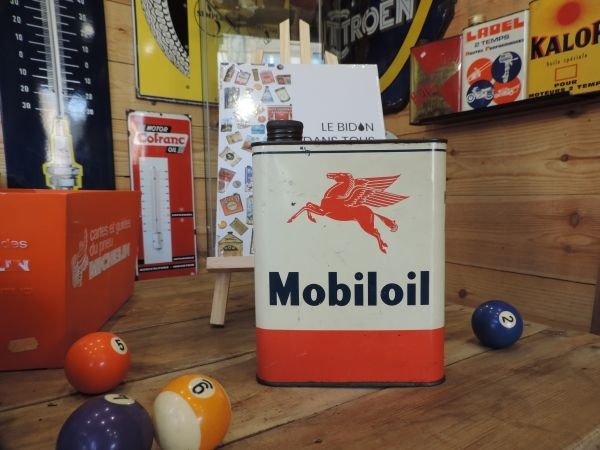 Bidon d'huile Mobiloil