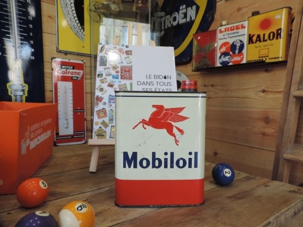 Bidon d'huile Mobiloil