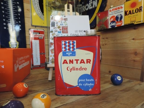 Bidon d'huile Antar
