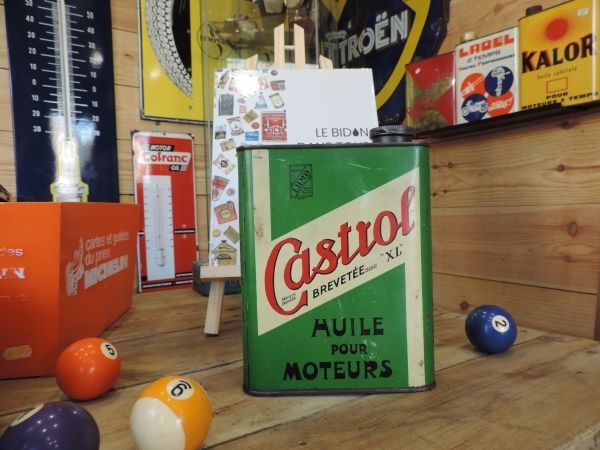 Bidon d'huile Castrol