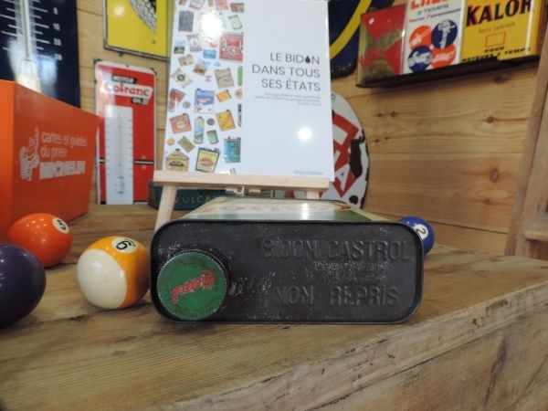 Bidon d'huile Castrol