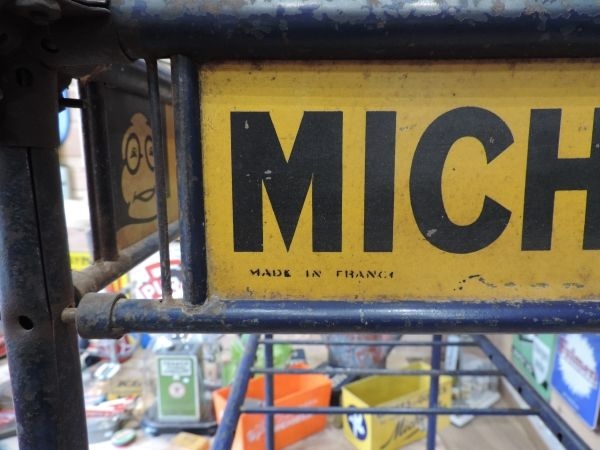 Etagère de rangement Michelin