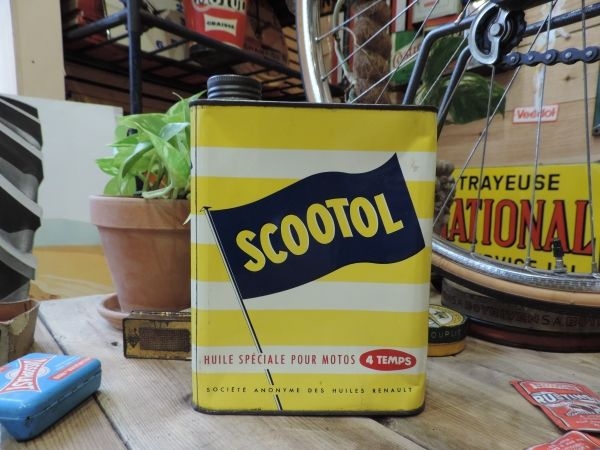 Bidon d'huile SCOOTOL