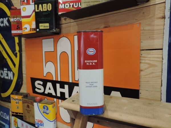 Bidon d'huile Esso