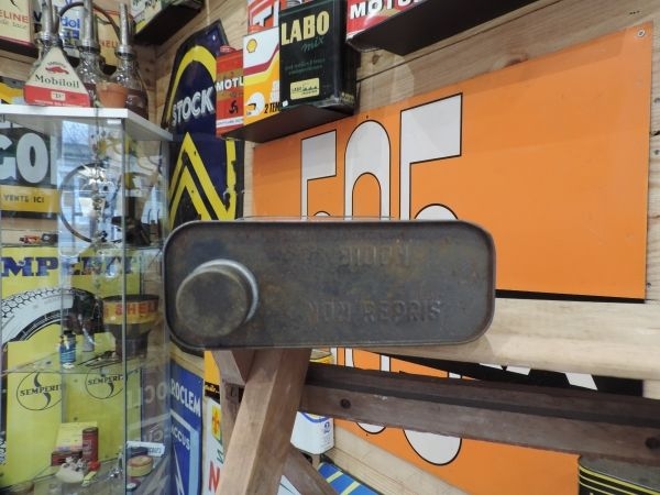 Bidon d'huile Mobiloil
