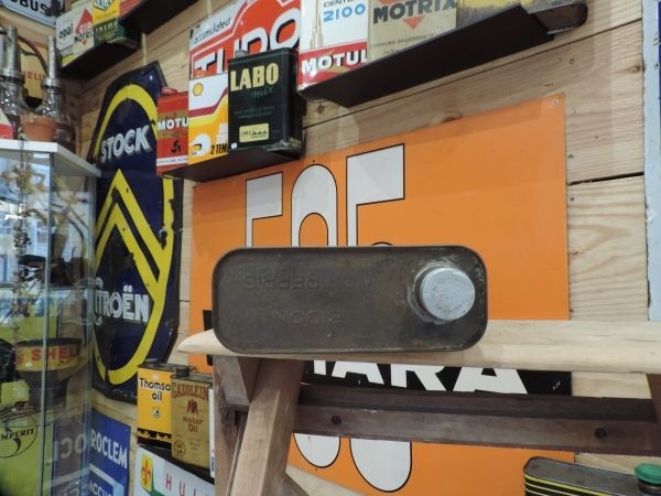 Bidon d'huile Mobiloil