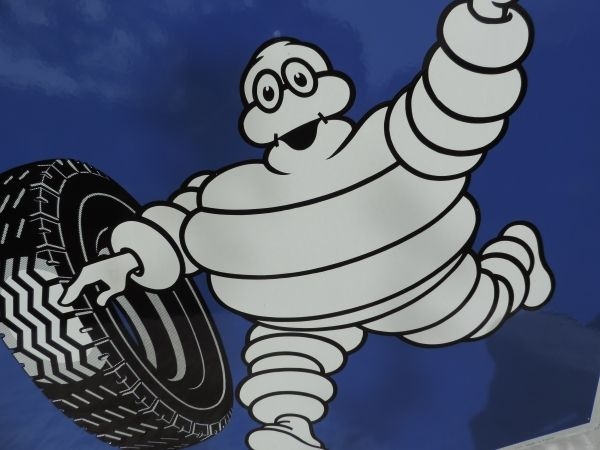 Plaque émaillée MICHELIN