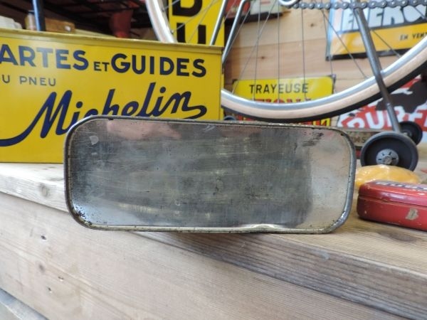 Bidon d'huile Castrol