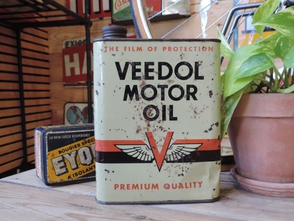 Bidon d'huile Veedol