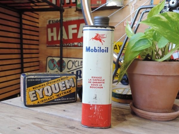 Bidon d'huile Mobiloil