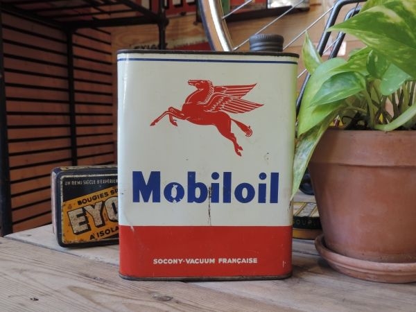 Bidon d'huile Mobiloil