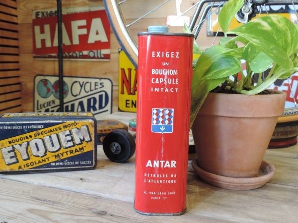 Bidon d'huile Antar