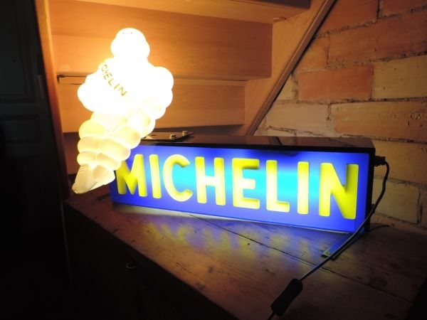 Enseigne Lumineuse MICHELIN