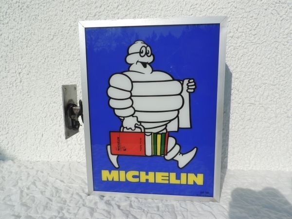 Enseigne Lumineuse MICHELIN