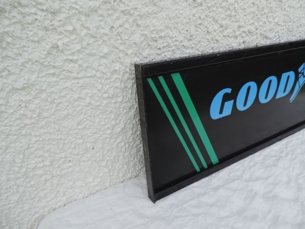 Panneau Publicitaire GOOD YEAR