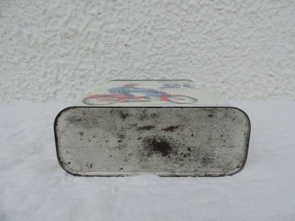 Bidon d'huile ESSO