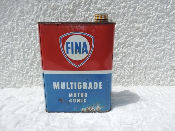 Bidon d'huile FINA