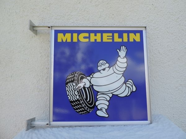 Enseigne MICHELIN