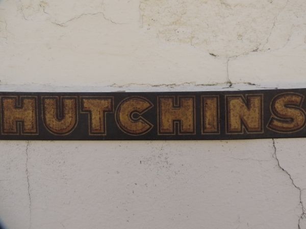 Bandeau publicitaire Hutchinson