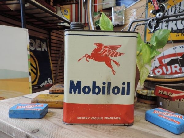 Bidon d'huile Mobiloil