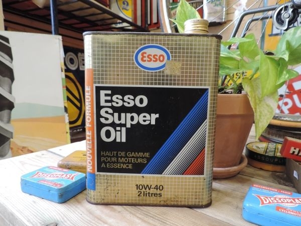 Bidon d'huile ESSO