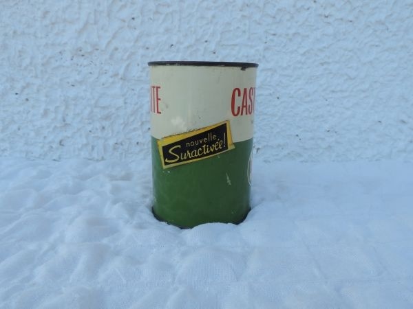 Bidon d'huile CASTROL