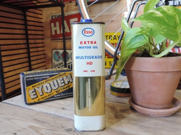 Bidon d'huile ESSO