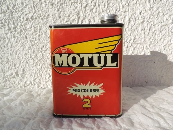 Bidon MOTUL