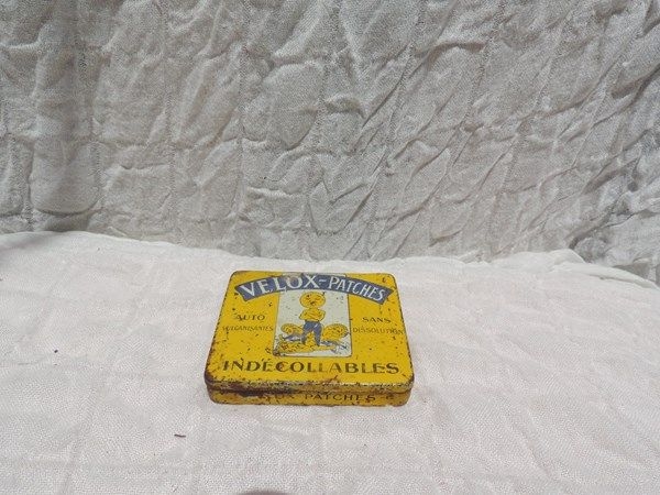 Boîte publicitaire Vélox Patches