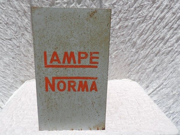 Présentoir publicitaire Norma