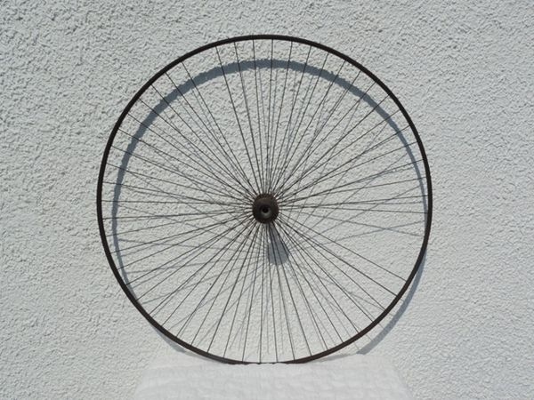 Roue de tricycle