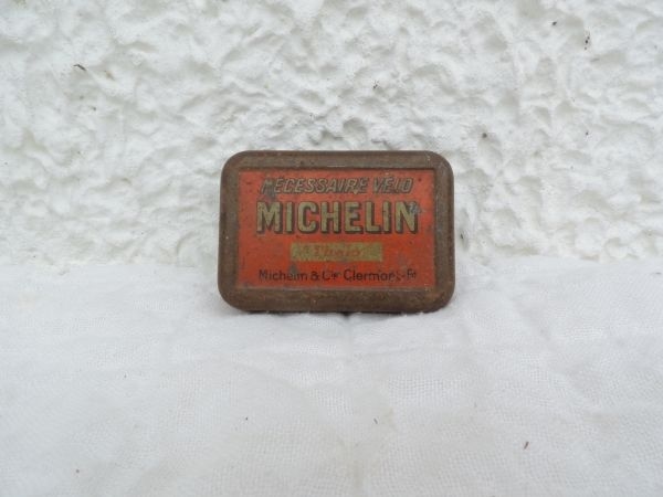 Boîte publicitaire Michelin
