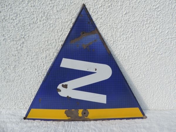 Panneaux de signalisation émaillé