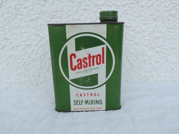 Bidon d'huile Castrol