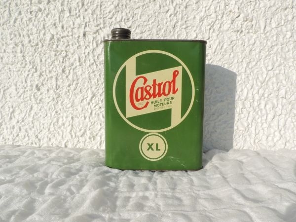 Bidon d'huile Castrol