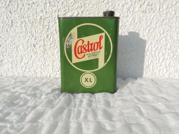 Bidon d'huile Castrol