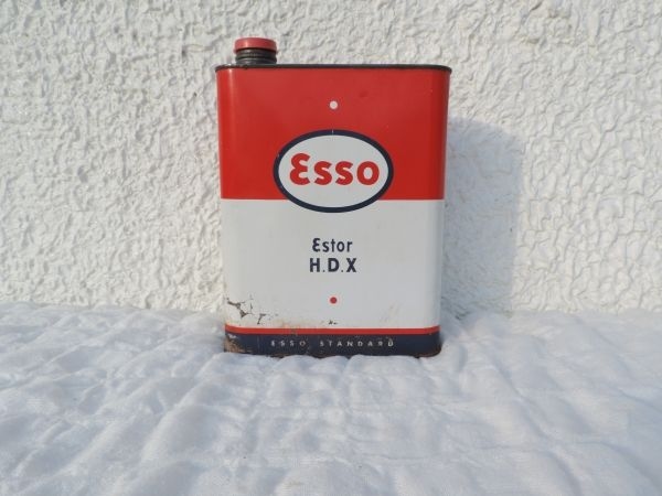 Bidon d'huile Esso