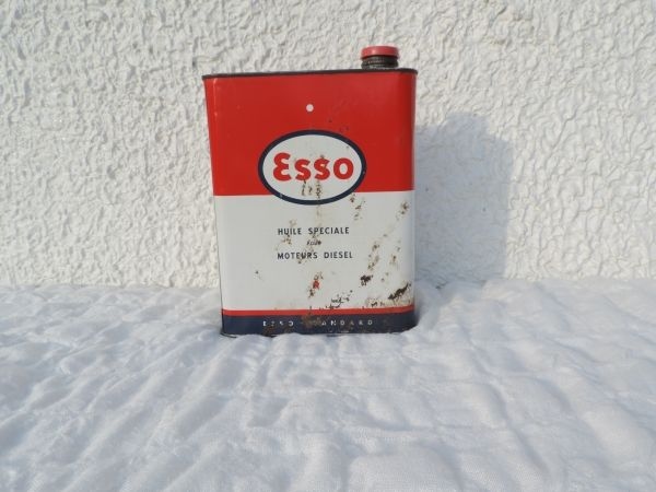 Bidon d'huile Esso