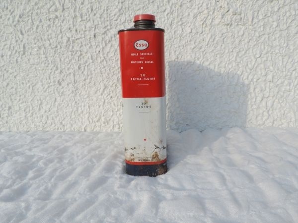 Bidon d'huile Esso