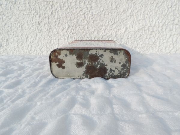 Bidon d'huile Esso