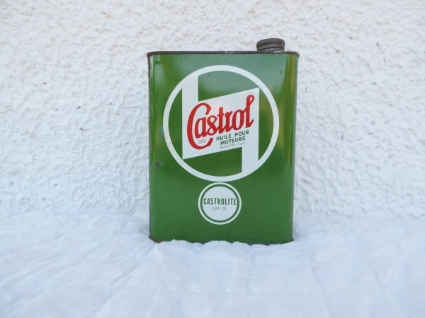 Bidon d'huile Castrol