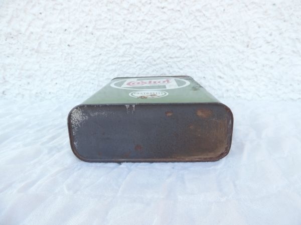 Bidon d'huile Castrol