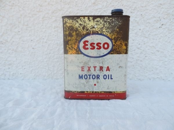 Bidon d'huile Esso