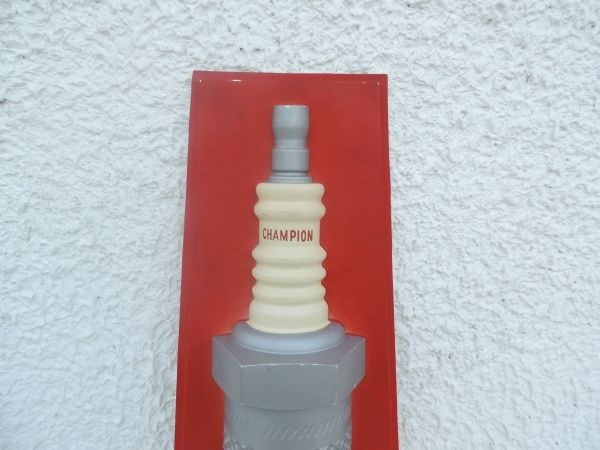 Plaque en relief Champion