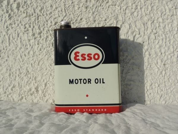 Bidon d'huile Esso