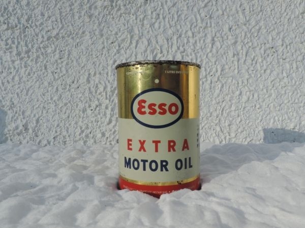 Bidon d'huile Esso