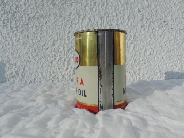 Bidon d'huile Esso